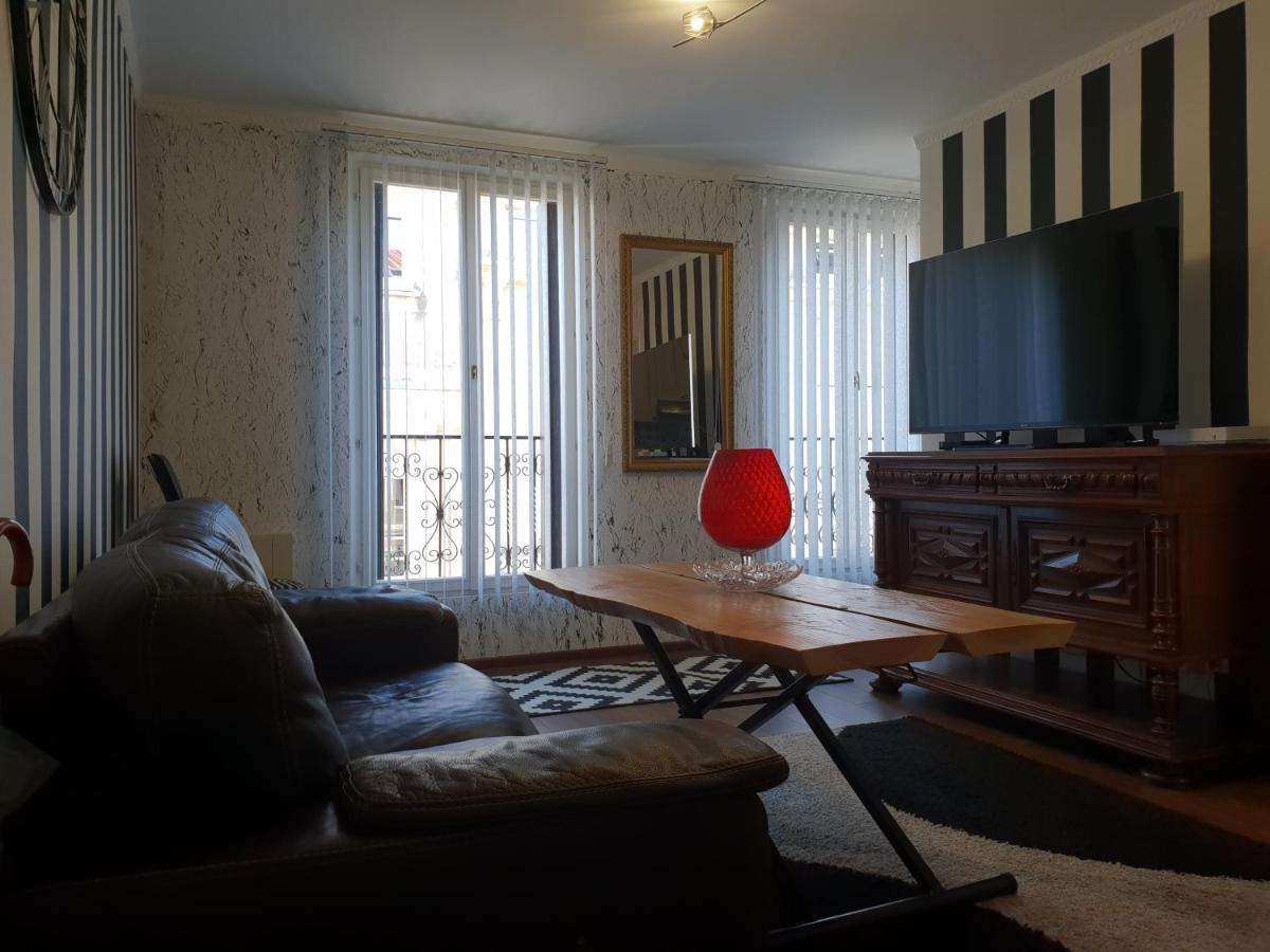 Appartement Centre Bordeaux Avec Garage Sur Demande Luaran gambar