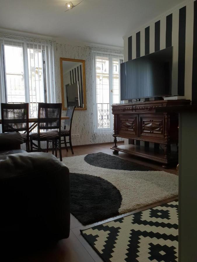 Appartement Centre Bordeaux Avec Garage Sur Demande Luaran gambar